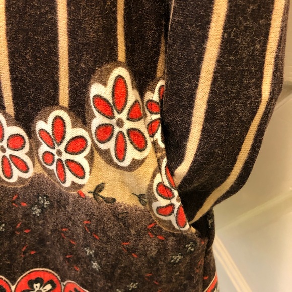 🌼Sweater Dress w/Puffed Shoulders & Pockets! - Picture 2 of 6